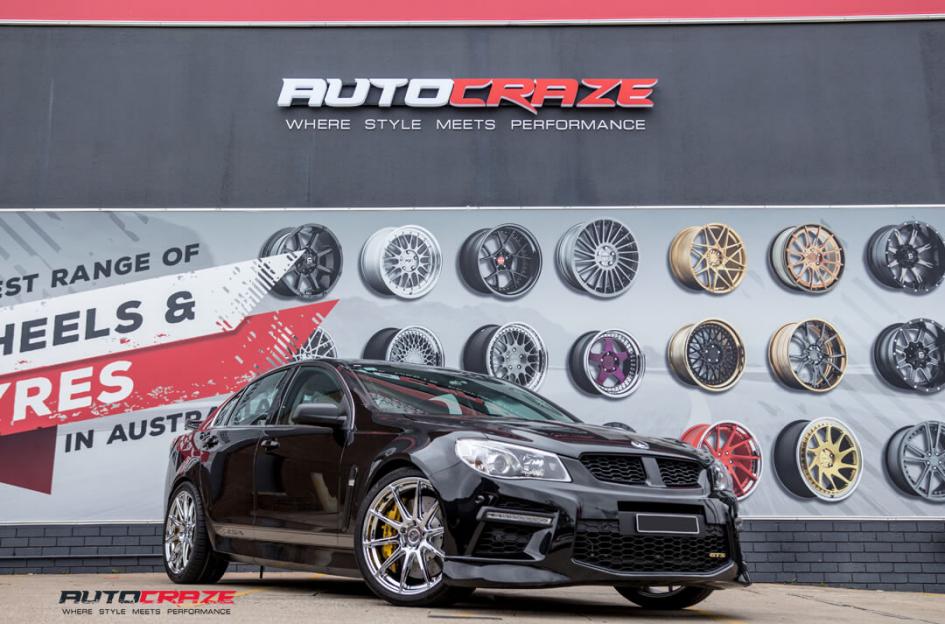 HOLDEN-COMMODORE-ESSEN-CHROME